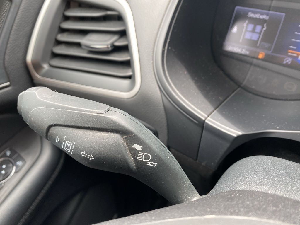 used 2022 Ford Edge car, priced at $22,648