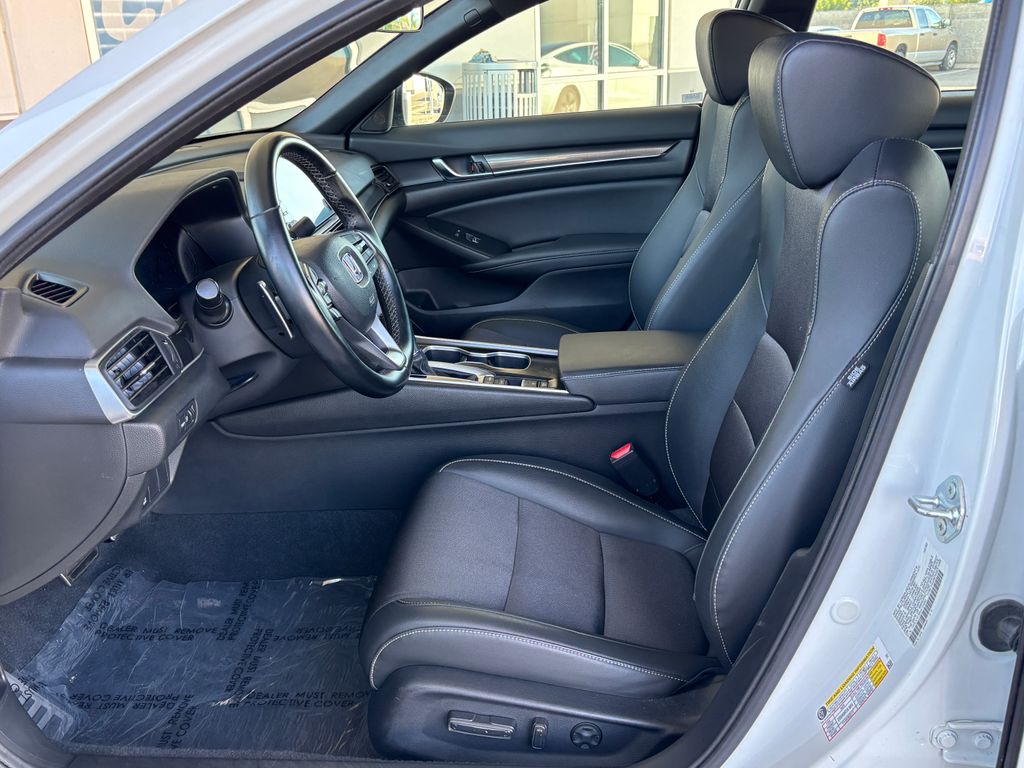 Thumbnail: 2022 Honda Accord - 22