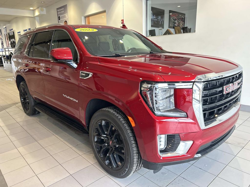 2023 GMC Yukon SLE 4WD