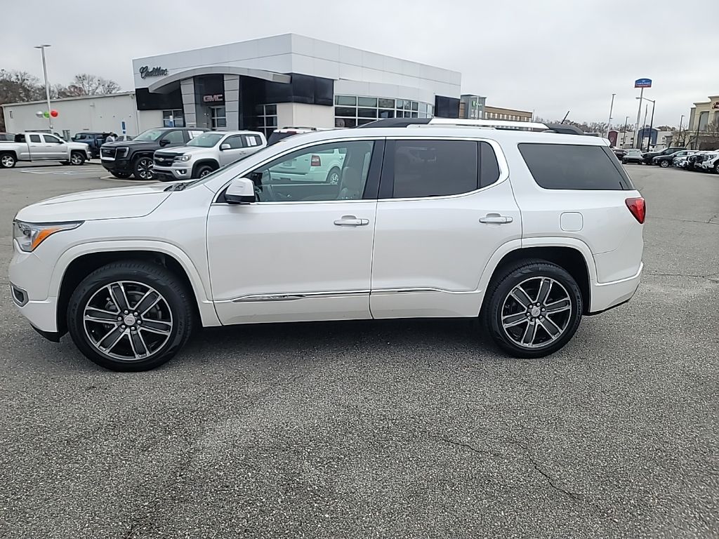 2017 GMC Acadia Denali 4