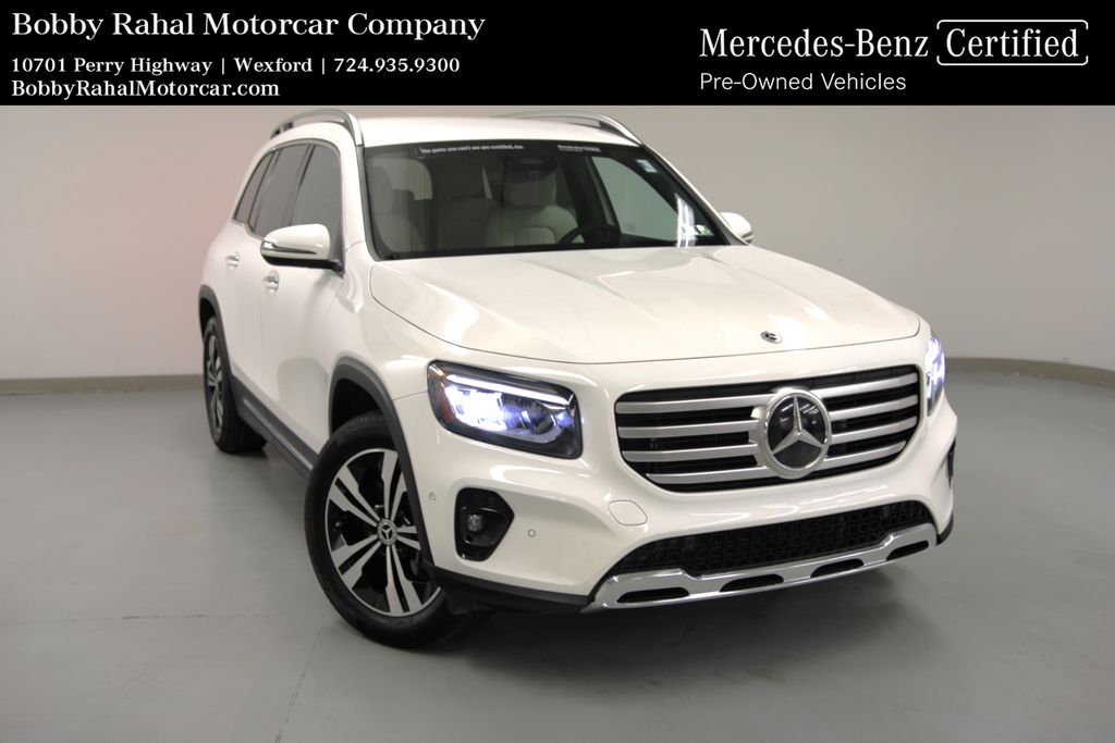 Polar White 2025 Mercedes-Benz GLB 250 4MATIC SUV / Crossover All-Wheel Drive 8-Speed Dual Clutch