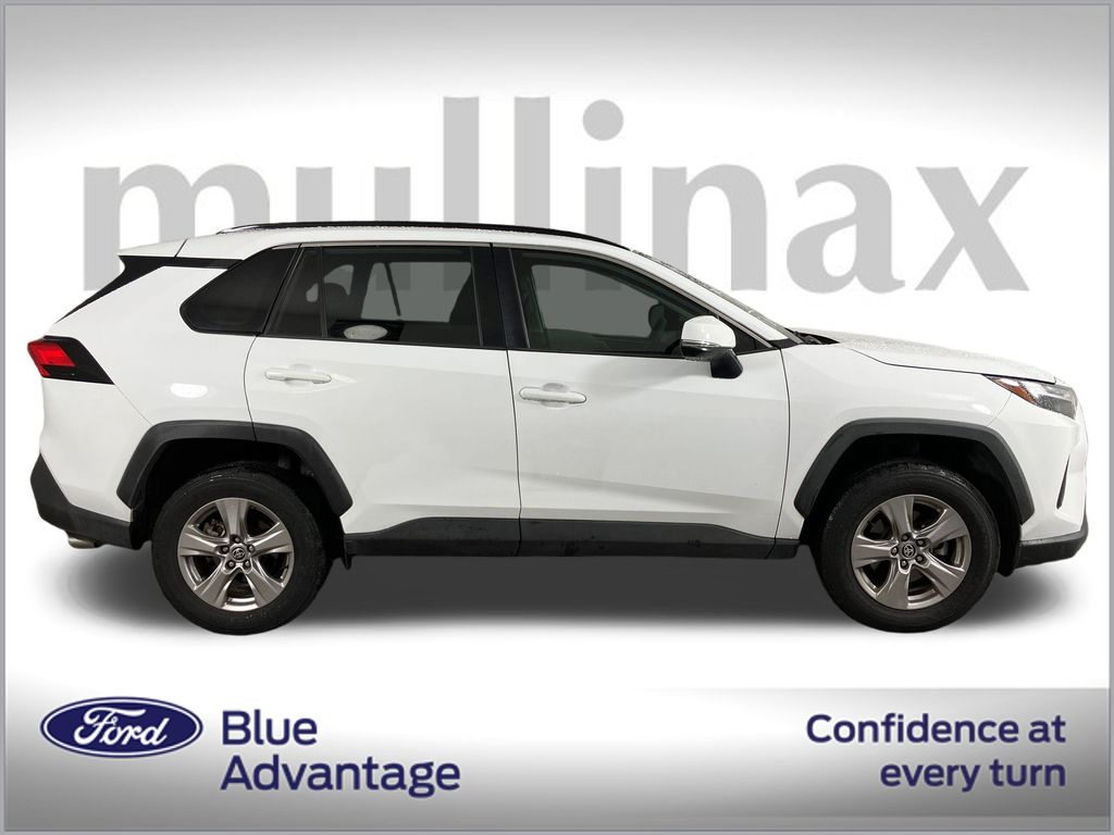 Certified 2022 Toyota RAV4 XLE with VIN 2T3W1RFV6NW194101 for sale in Kansas City