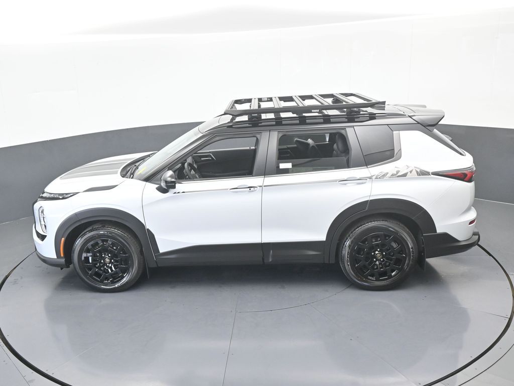 New 2026 White / Black Mitsubishi Trail Edition image 57