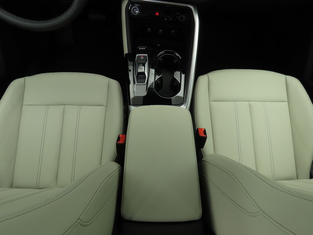 2025 Audi Q5 Premium 18