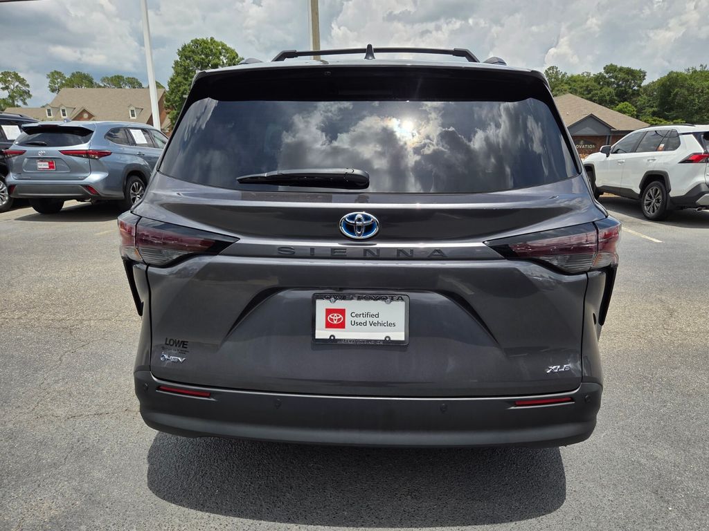 Used 2025 Toyota Sienna Van