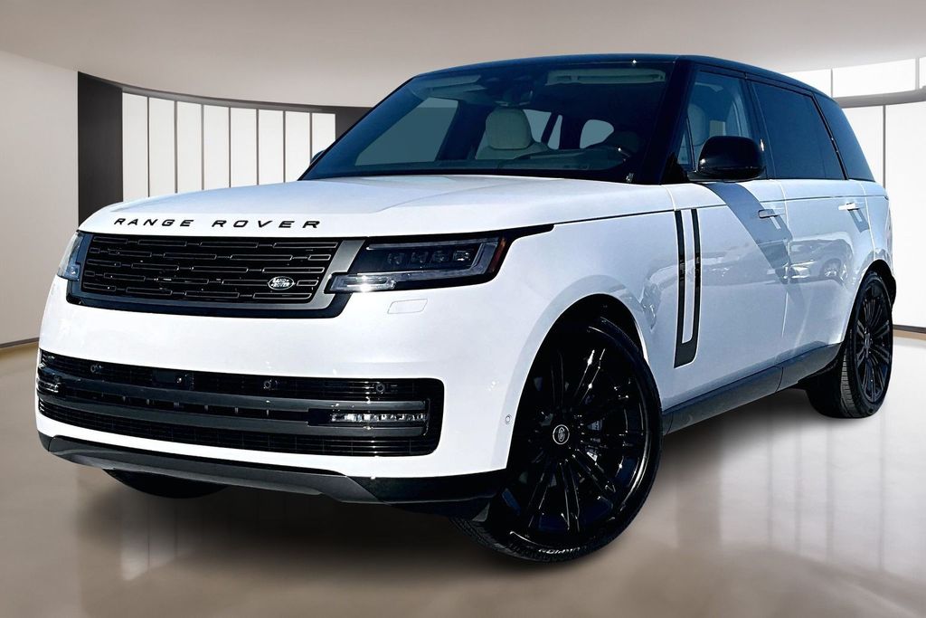 2025 Land Rover Range Rover P400 SE LWB AWD