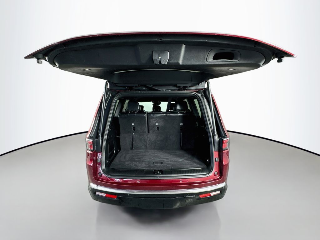 JeepWagoneer29