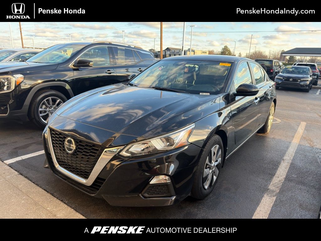 Thumbnail: 2020 Nissan Altima - 1