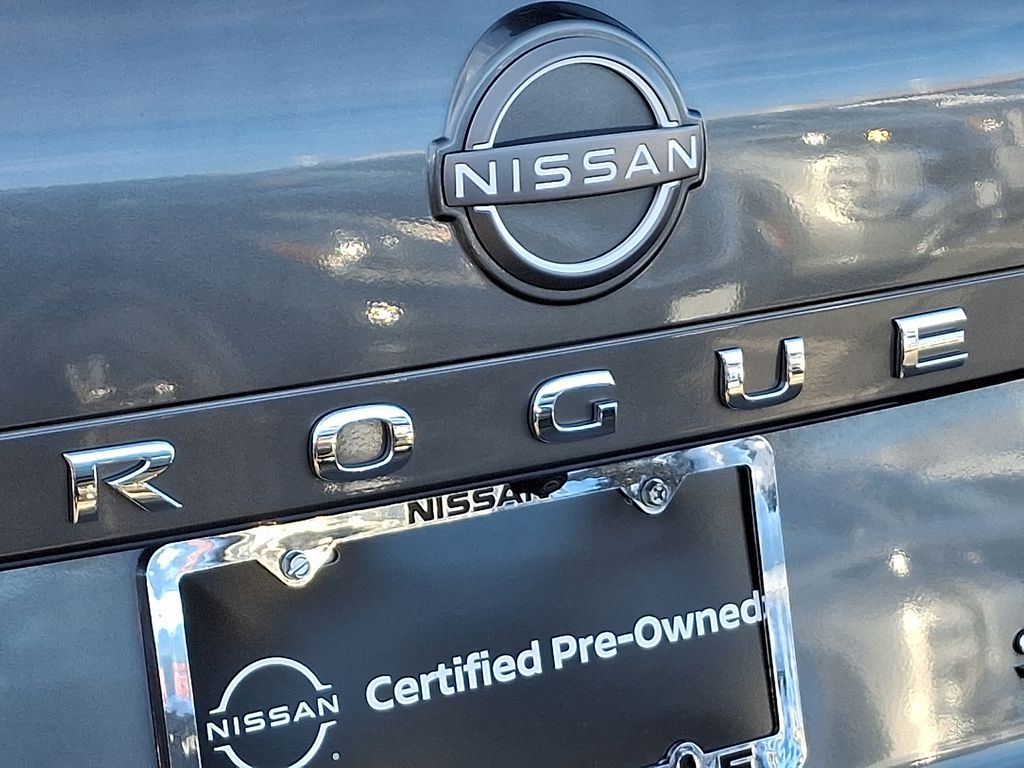 Thumbnail: 2022 Nissan Rogue - 32