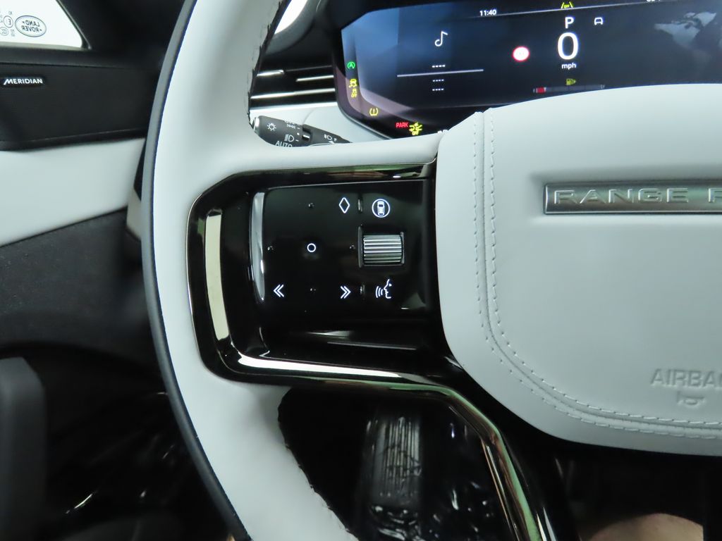 Thumbnail: 2025 Land Rover Range Rover Sport - 12