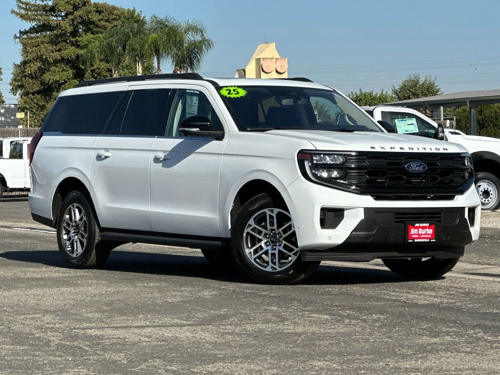 Oxford White 2025 Ford Expedition SUV / Crossover Four-Wheel Drive Automatic