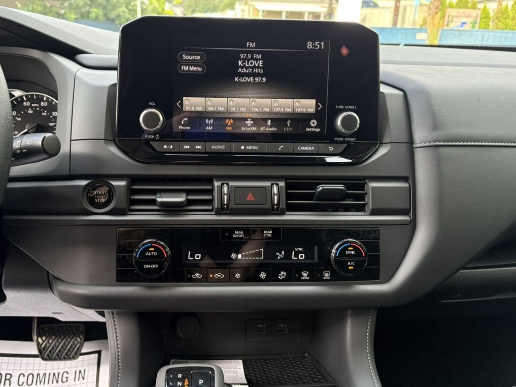 2025 Nissan Pathfinder S