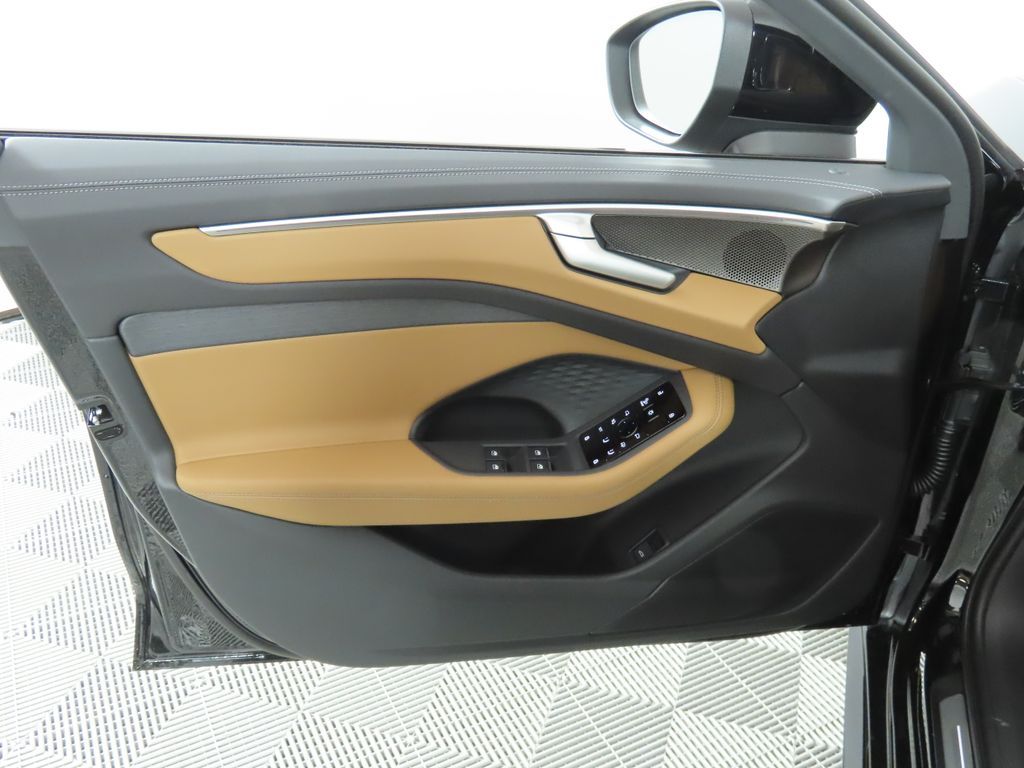 Thumbnail: 2026 Audi A6 - 27