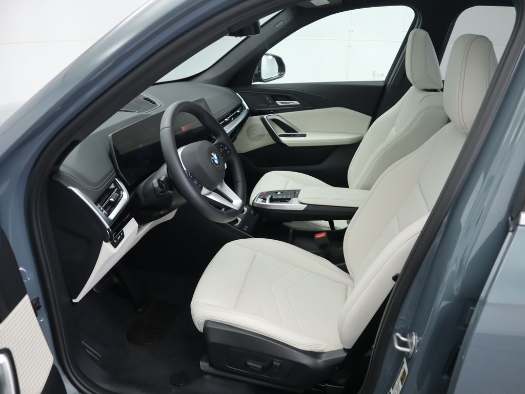 Thumbnail: 2026 BMW X1 - 20