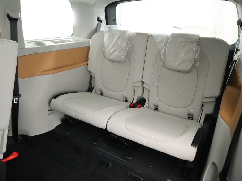 Thumbnail: 2025 Volkswagen ID.Buzz - 24