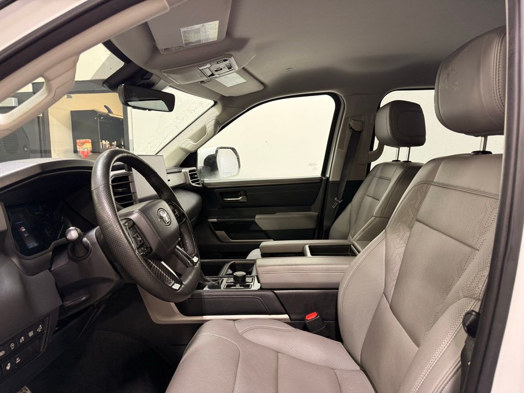 Thumbnail: 2023 Toyota Tundra - 10