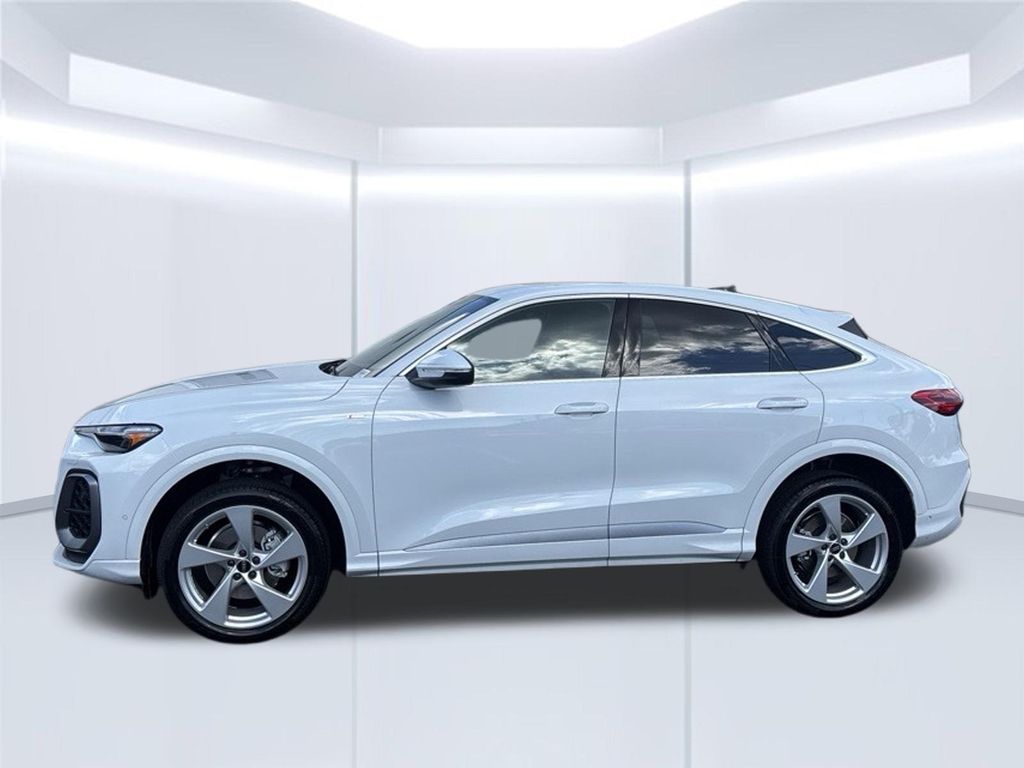 Thumbnail: 2025 Audi Q5 - 2
