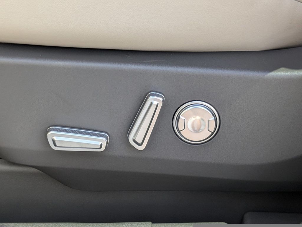 2025 Lincoln Nautilus Hybrid Reserve