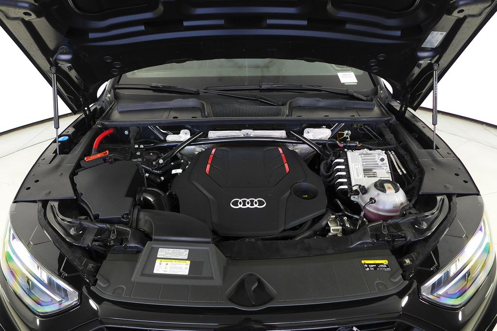 Thumbnail: 2023 Audi SQ5 - 6