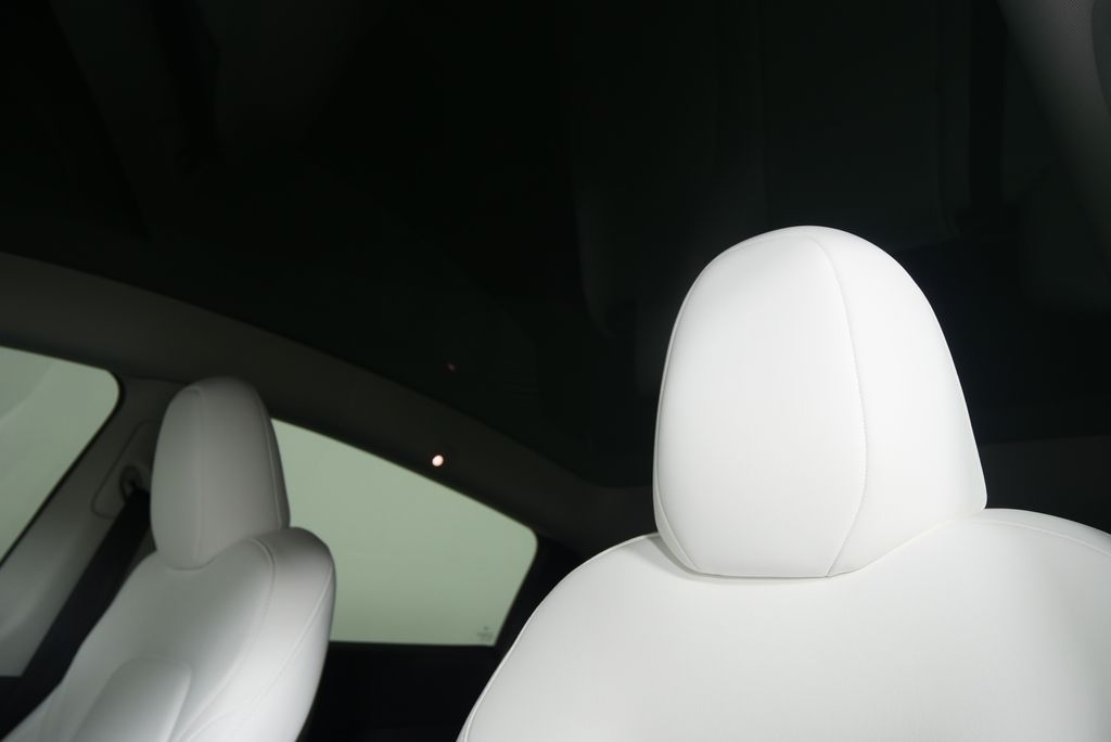 2024 Tesla Model Y Performance 13