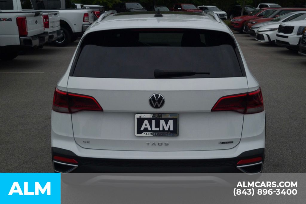 Used 2022 Black Volkswagen 1.5T SE image 6