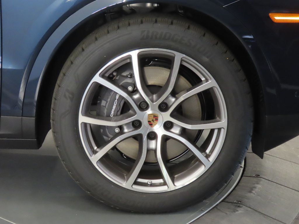 Thumbnail: 2026 Porsche Cayenne - 11
