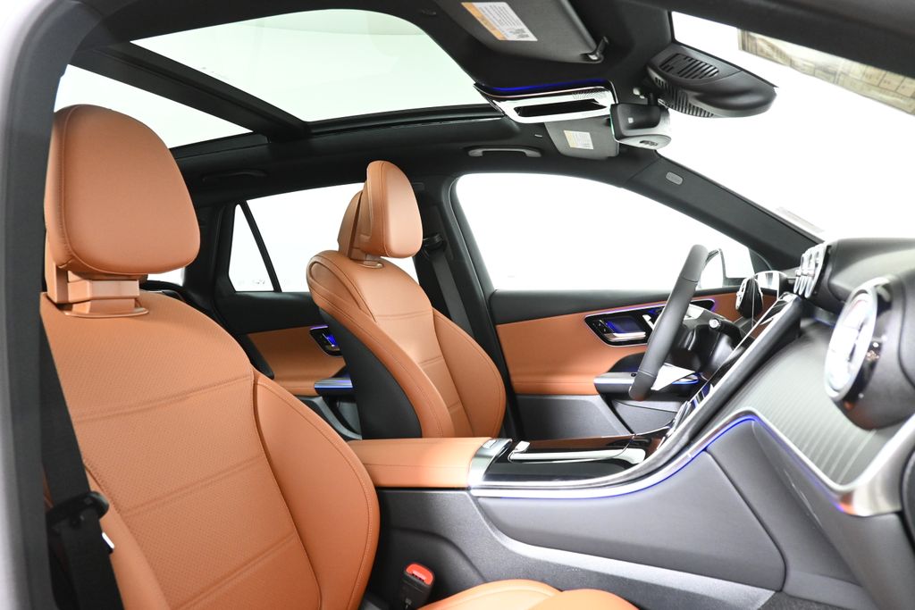 2025 Mercedes-Benz GLC 300 20