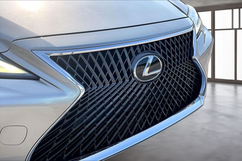 Used 2022 Lexus LS Sedan