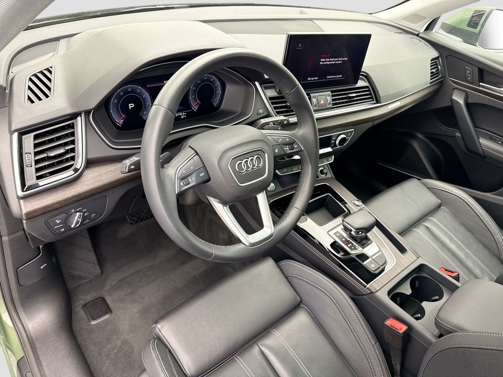 Thumbnail: 2025 Audi Q5 - 9