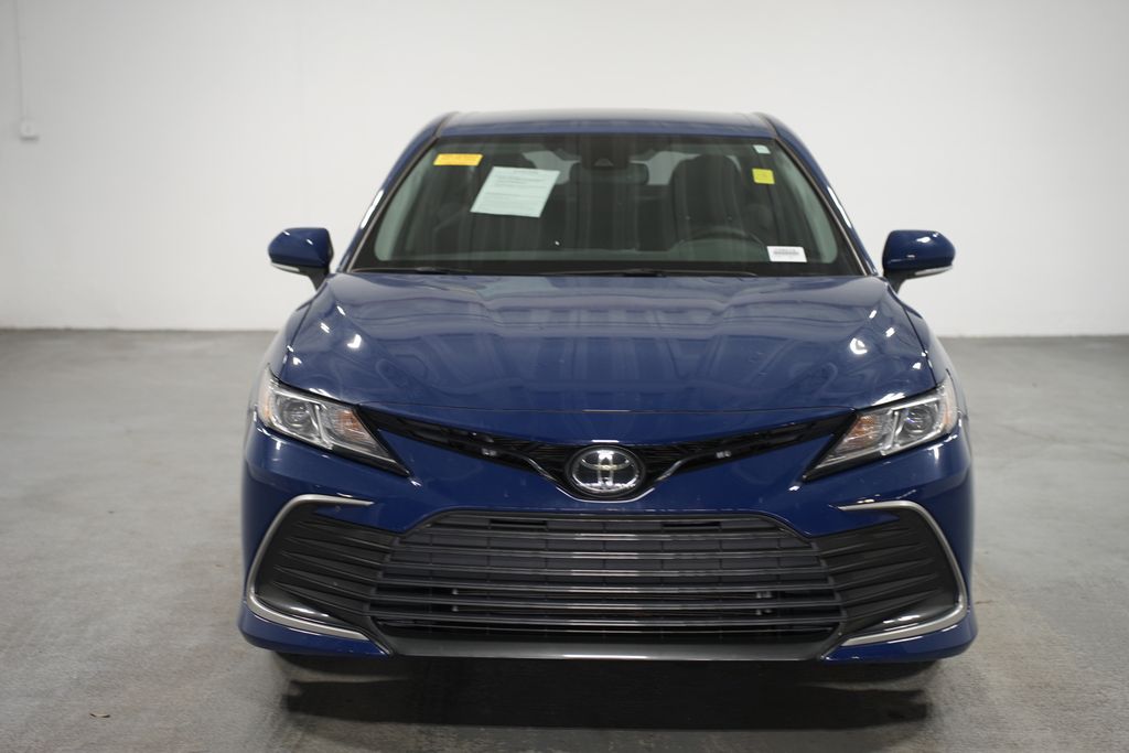 2023 Toyota Camry LE 2