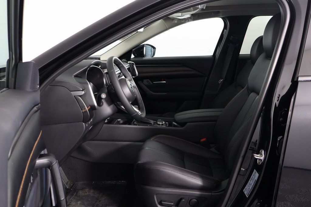 Thumbnail: 2026 Mazda CX-50 - 5