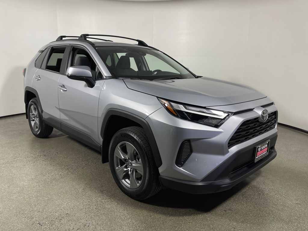 2025 Toyota RAV4 XLE FWD