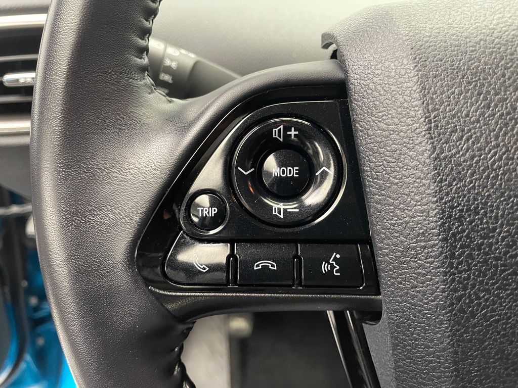 2022 Toyota Prius Prime LE 22