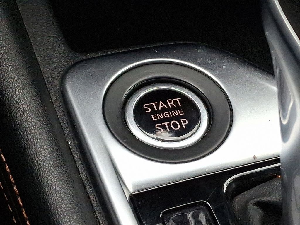 Thumbnail: 2020 Nissan Sentra - 24