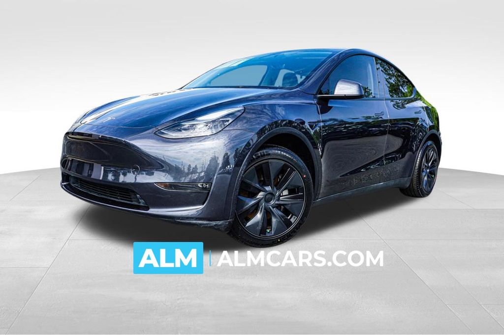 2025 Tesla Model Y Long Range Dual Motor All-Wheel Drive's photo