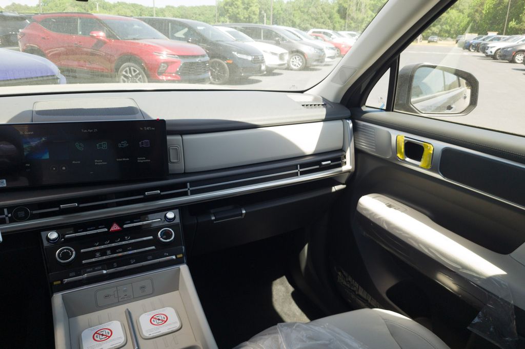 New 2027 Gray Hyundai SE image 16