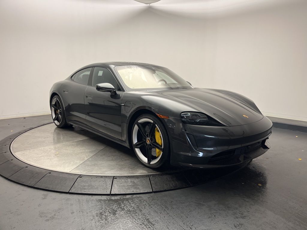 Thumbnail: 2021 Porsche Taycan - 7