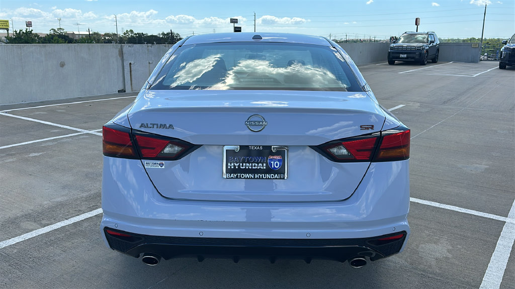 2025 Nissan Altima 2.5 SR Gray at Central Houston Nissan