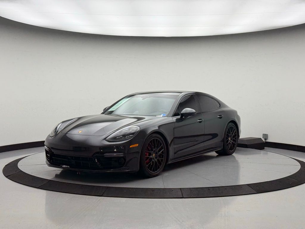 Thumbnail: 2020 Porsche Panamera - 1