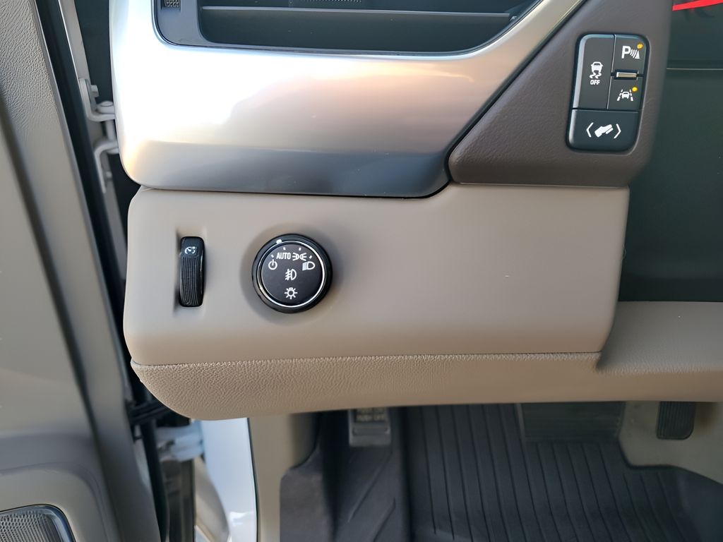 Used Car 2020 Chevrolet Suburban  Premier For Sale Under $40,000 In Austin, Texas