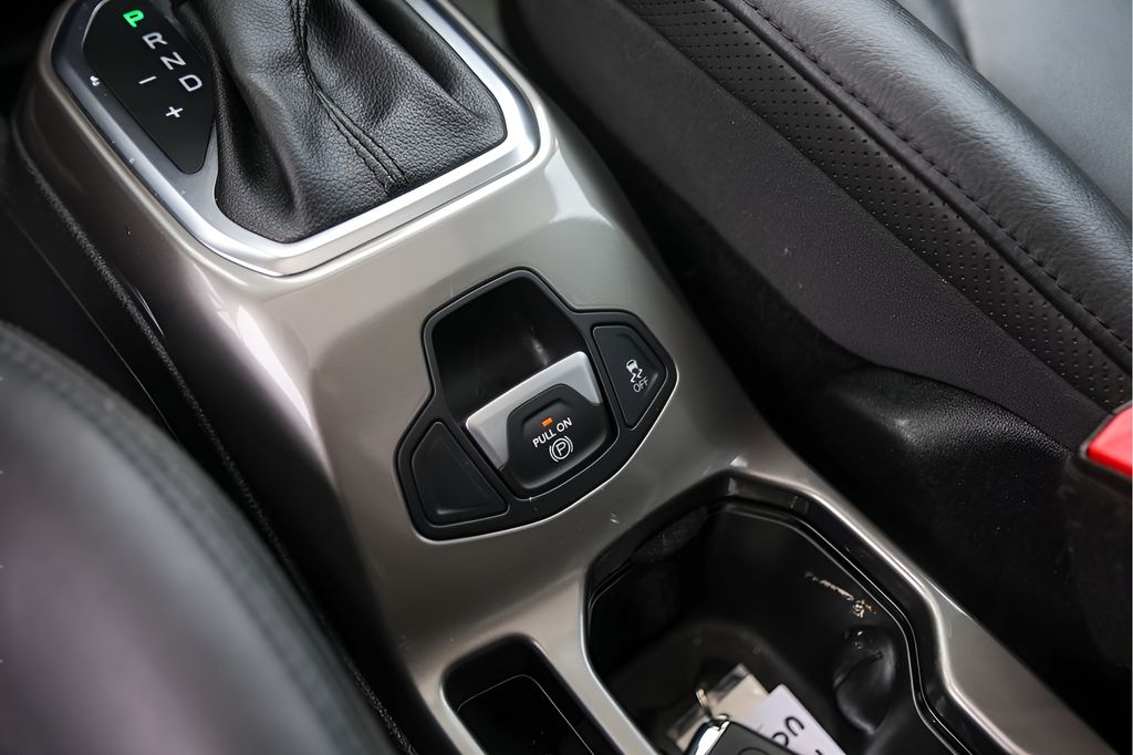 Used Car 2018 Jeep Renegade  Limited For Sale Under $20,000 In Austin, Texas