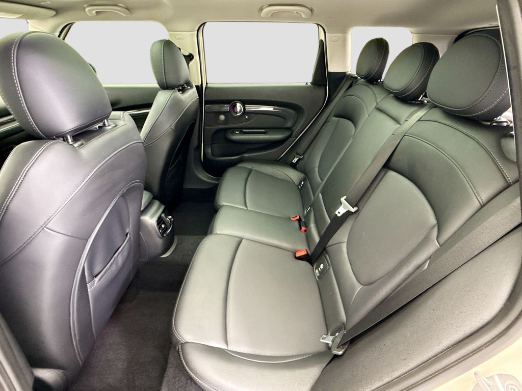 Thumbnail: 2019 MINI Cooper Clubman - 19