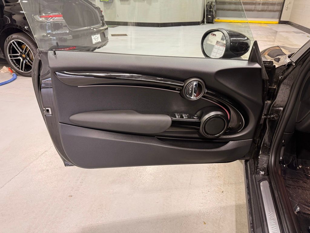 2022 MINI Cooper S 10