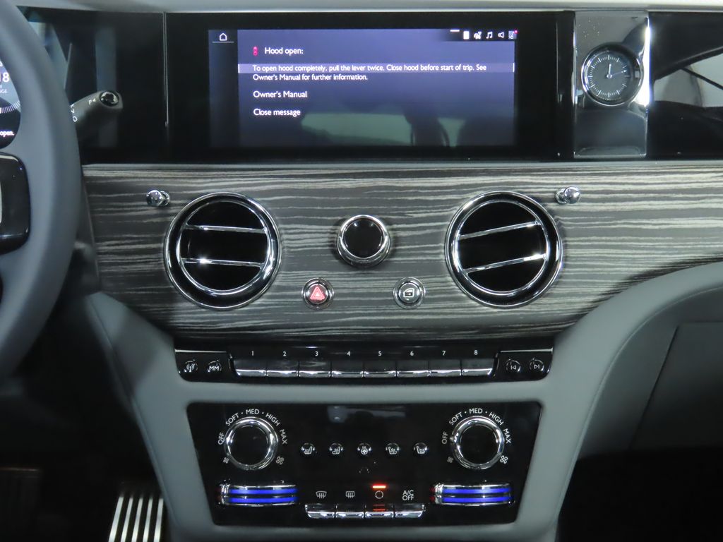 Thumbnail: 2026 Rolls-Royce Spectre - 14