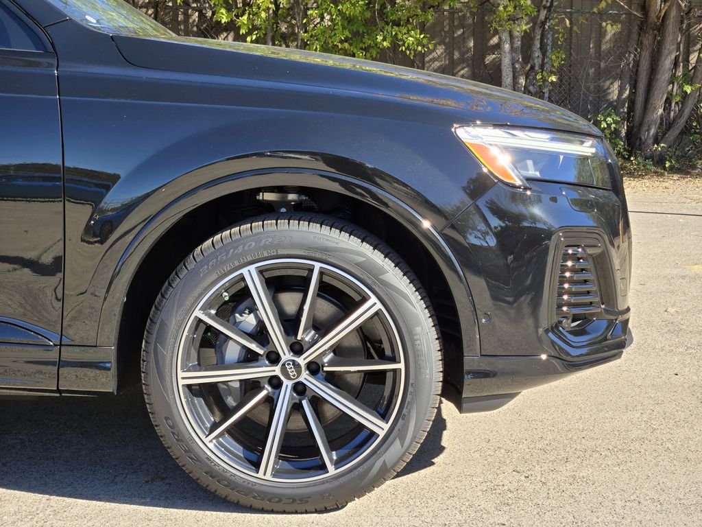 new 2026 Audi Q7 car, priced at $73,140