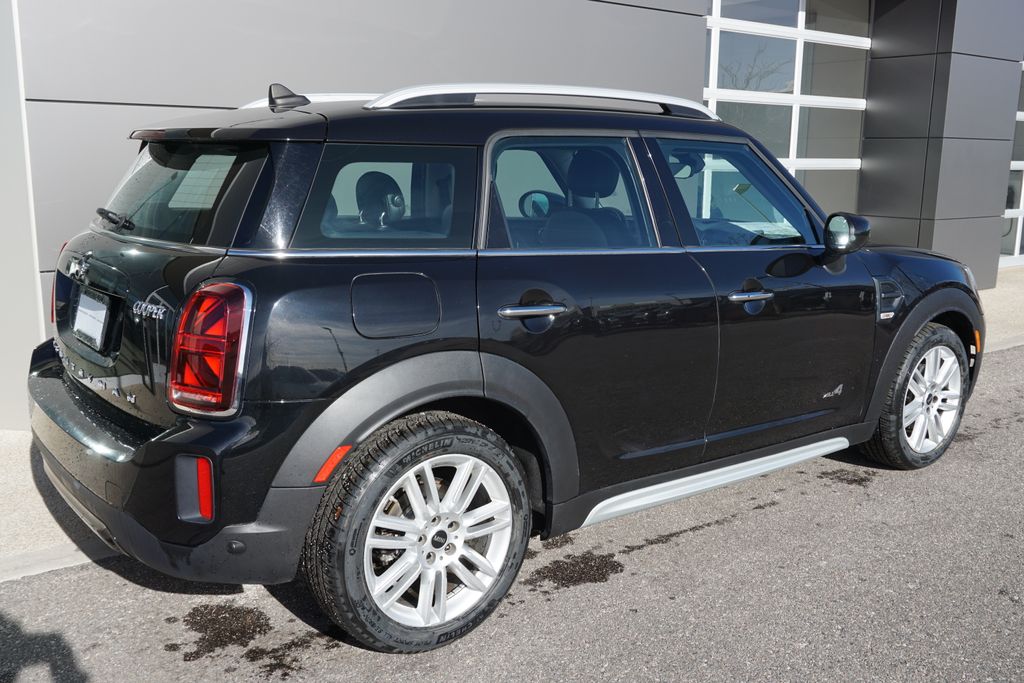 2022 MINI Cooper Countryman Signature 4