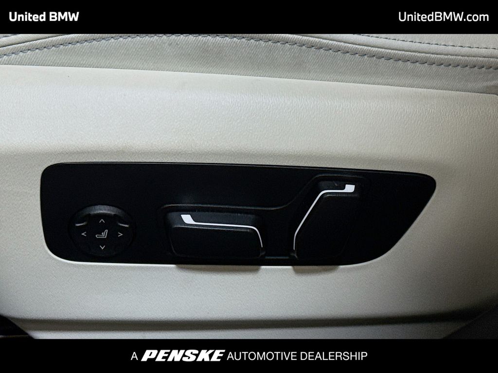 Thumbnail: 2026 BMW 5 Series - 4