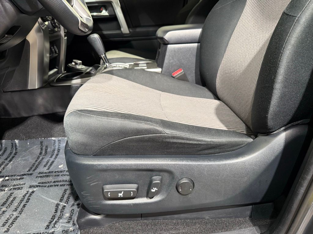 Thumbnail: 2024 Toyota 4Runner - 14