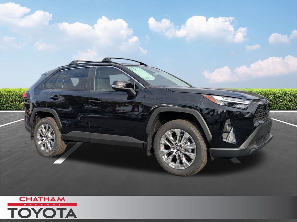 2025 Toyota RAV4 XLE Premium's photo