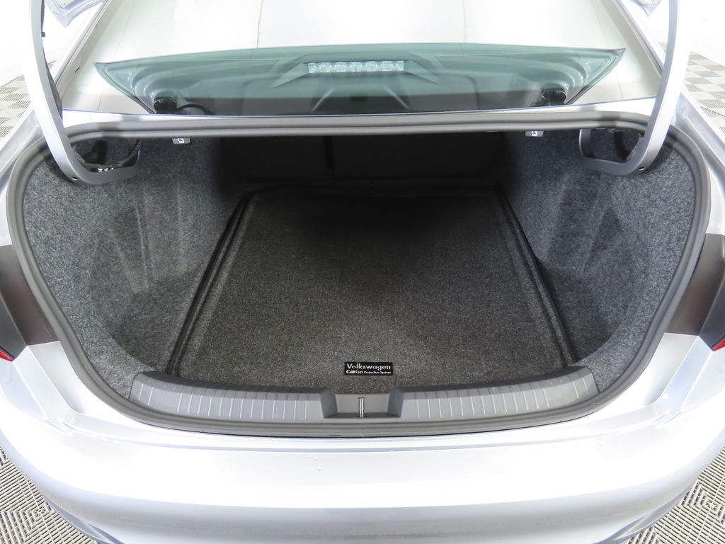 Thumbnail: 2026 Volkswagen Jetta - 28